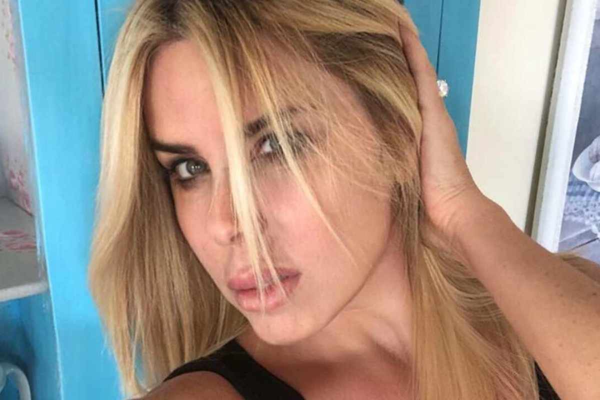 loredana lecciso al bano novità